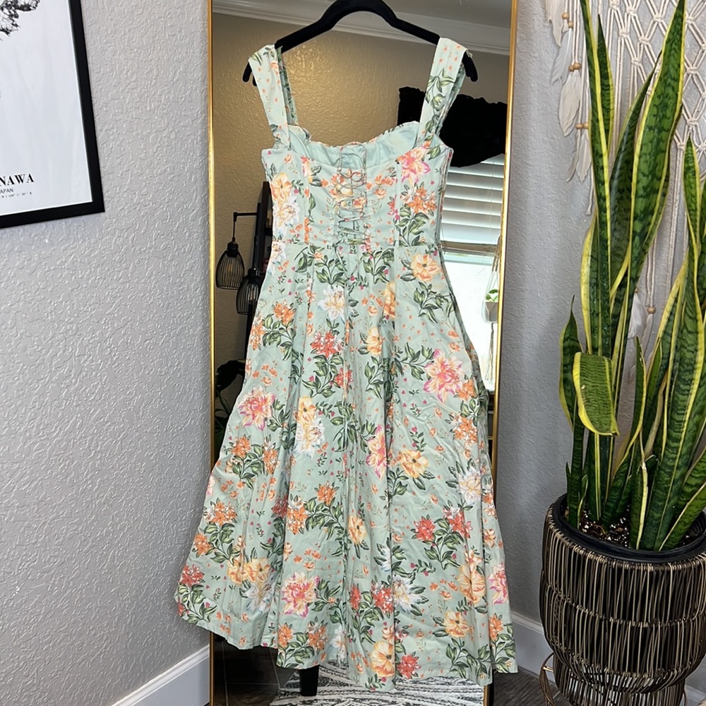 HOUSE OF CB 'Saira' Light Jade Print Midi Sundress NWOT - Picture 9 of 11